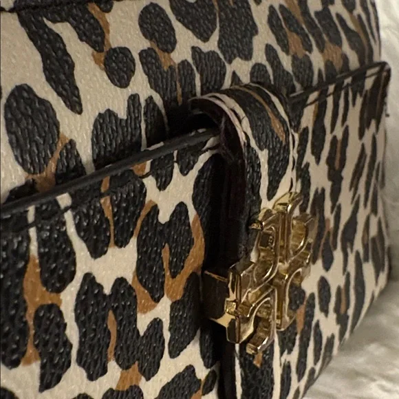 Tory Burch Leopard Print Long Wallet - Picture 4 of 12